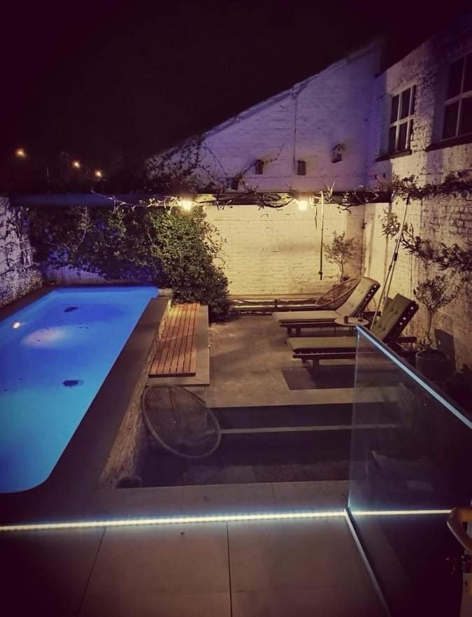 הוילה Karaktervolle Woning Met Zwembad Te רונסה מראה חיצוני תמונה